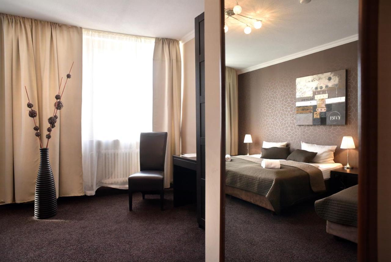 Hotel Buergerhof Кьолн Екстериор снимка