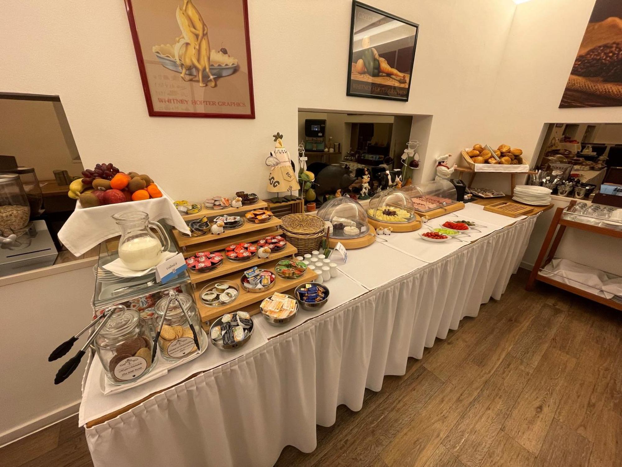 Hotel Buergerhof Кьолн Екстериор снимка