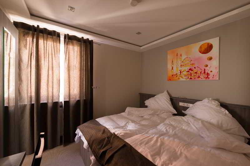 Hotel Buergerhof Кьолн Екстериор снимка