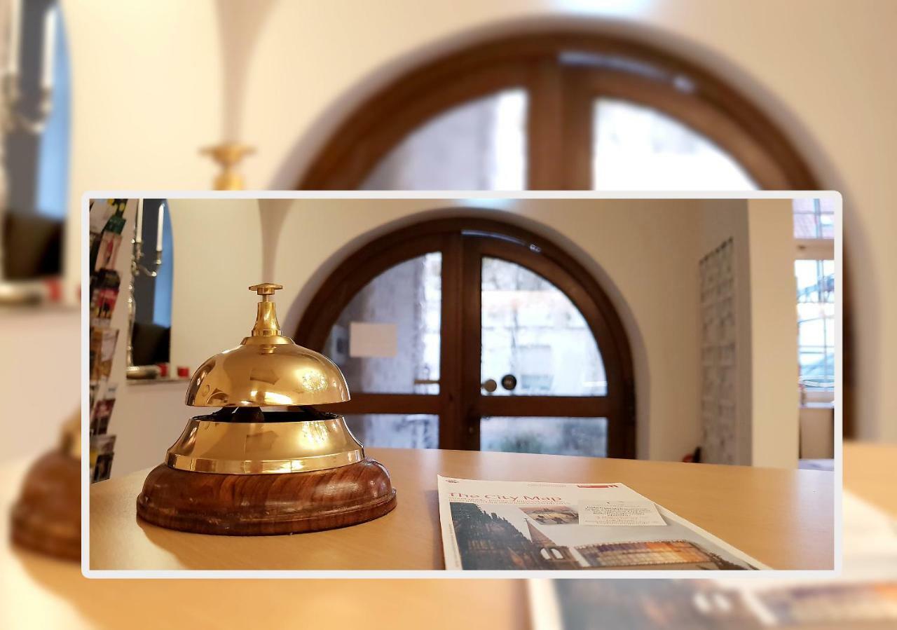 Hotel Buergerhof Кьолн Екстериор снимка