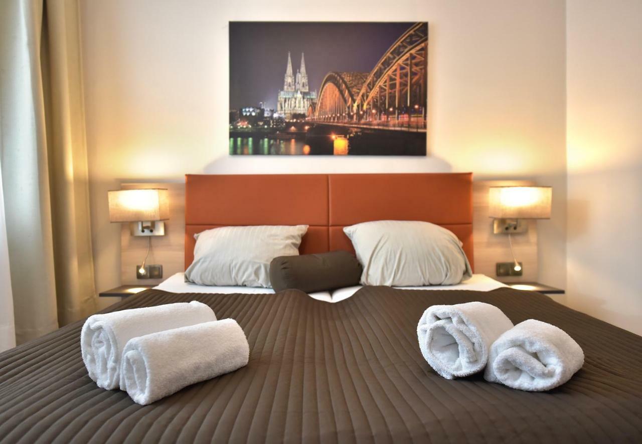 Hotel Buergerhof Кьолн Екстериор снимка